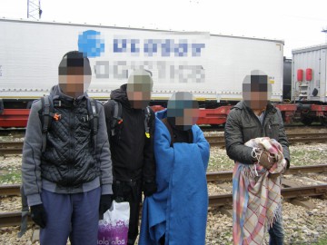 Grupare specializată în trafic de migranți, destructurată
